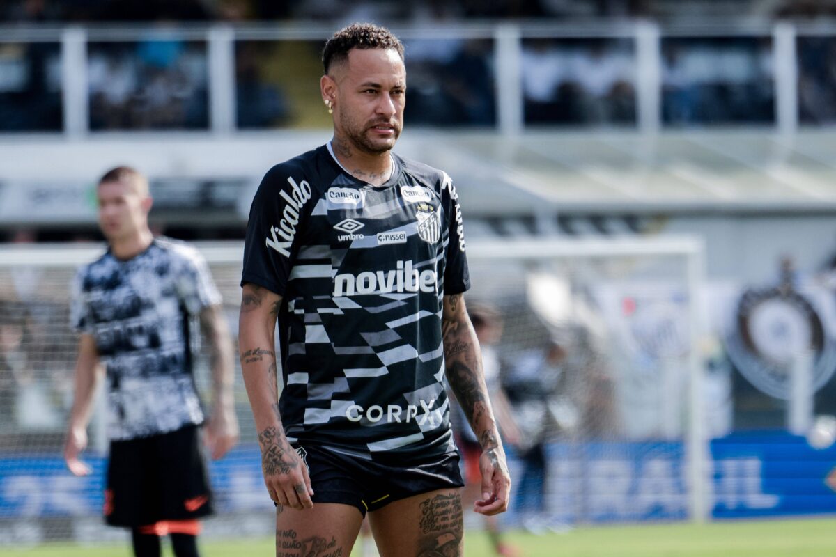 Αμφίβολη η συμμετοχή του Νεϊμάρ στο Μουντιάλ: «Δεν εξαρτάται από εμένα η επιστροφή στην Εθνική»