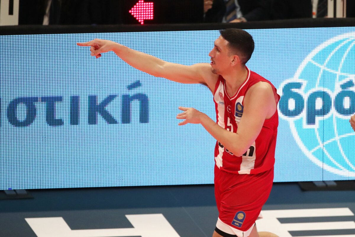 Λαρεντζάκης: «Έχω αποδείξει τι μπορώ να κάνω, είμαστε γεμάτη ομάδα» (vid)