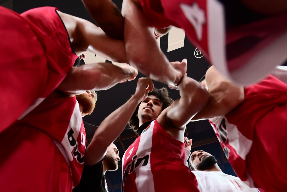 Ο Ολυμπιακός κρατά την τύχη στα χέρια του για το πλεονέκτημα