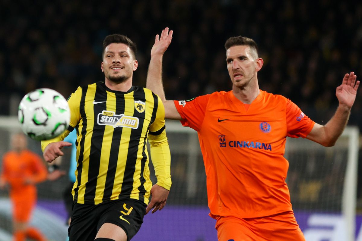 Οι παίκτες στο ΑΕΚ - Τσέλιε