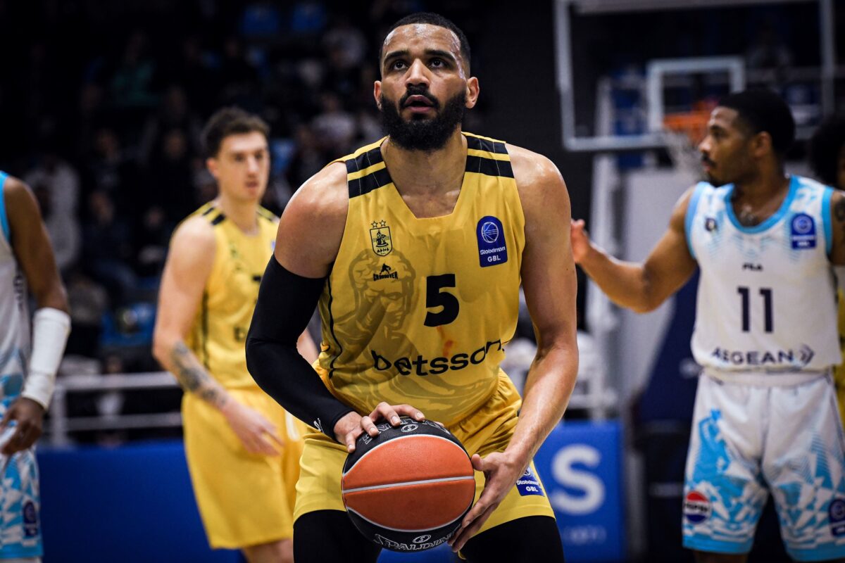 Αμίν Νουά μετά το ρεκόρ καριέρας: «Εμπιστευόμαστε τον προπονητή – Στόχος η επιστροφή στη EuroLeague»