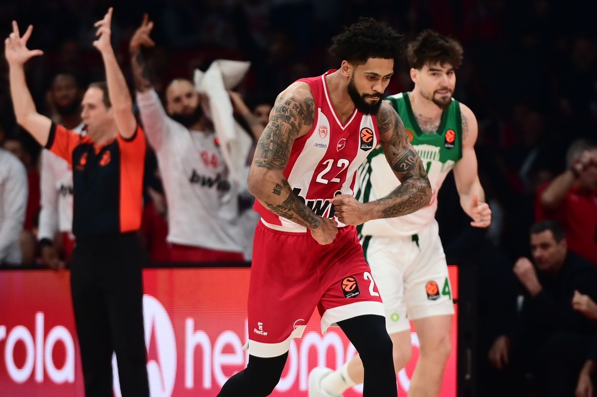 Νιλικίνα και Τζόσεφ οδήγησαν τον Ολυμπιακό στο ευρωλιγκάτο 11-0 επί του Παναθηναϊκού!