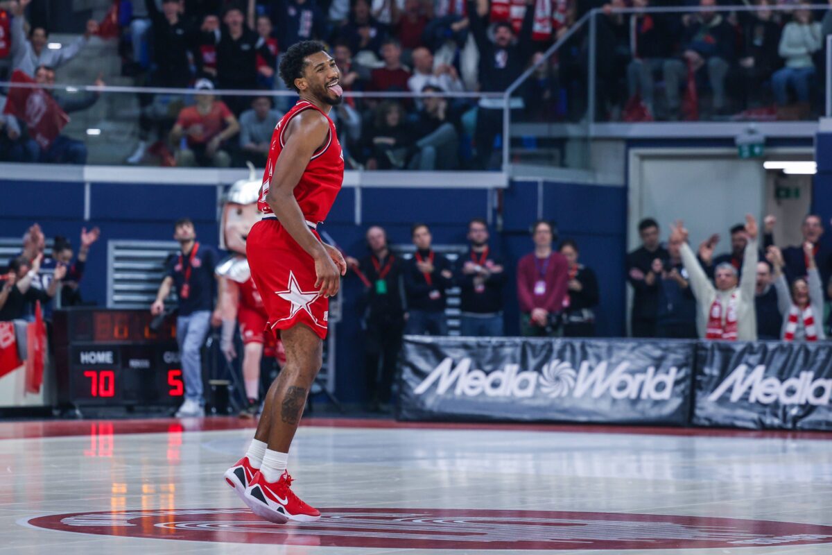 Ανοικτό του Μπρουκς στην Αρμάνι, στο κάδρο και η Παρτίζαν