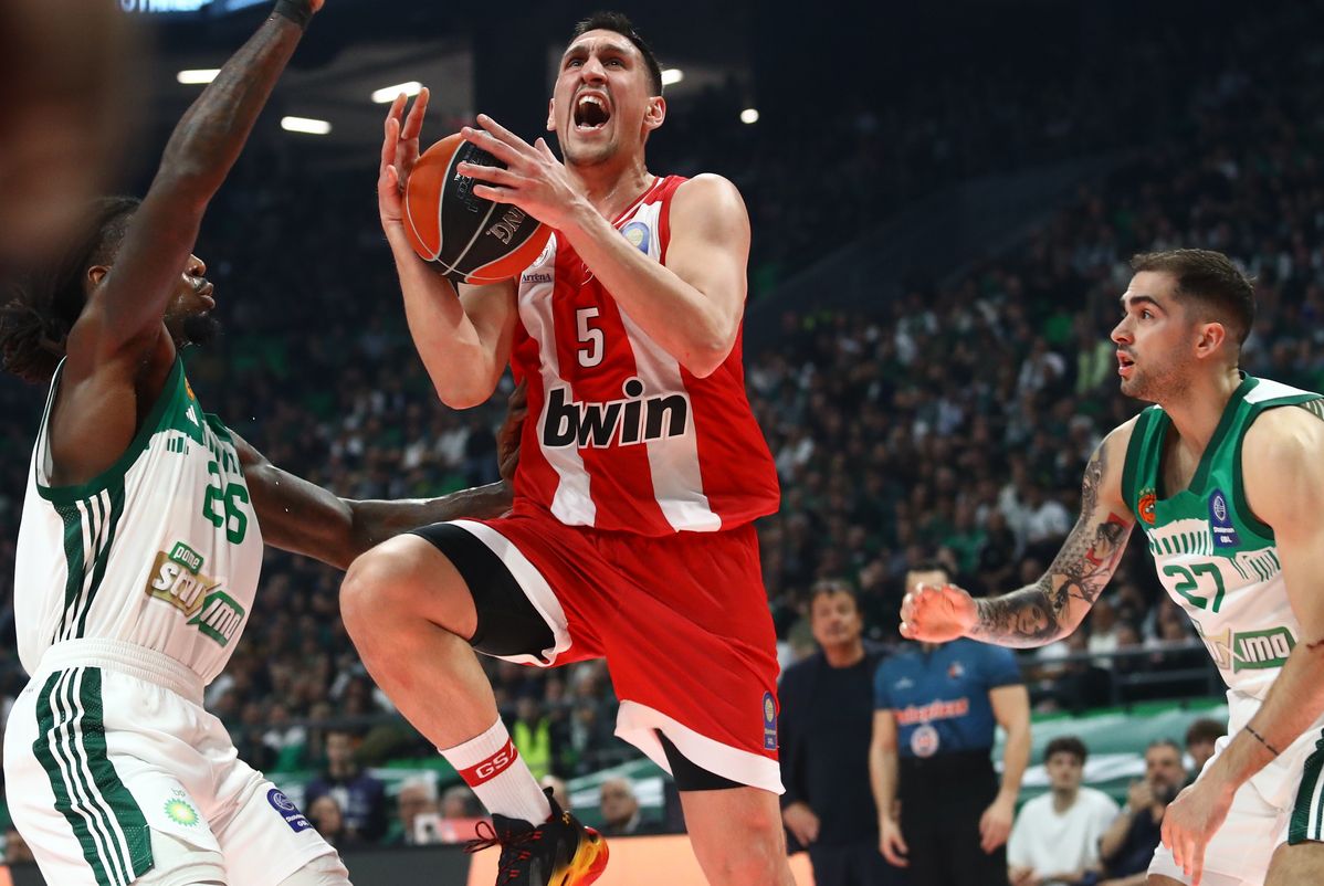 Ο Ολυμπιακός έριξε «κατοστάρα» στο T-Center και έκανε το 4-1 φέτος επί του Παναθηναϊκού