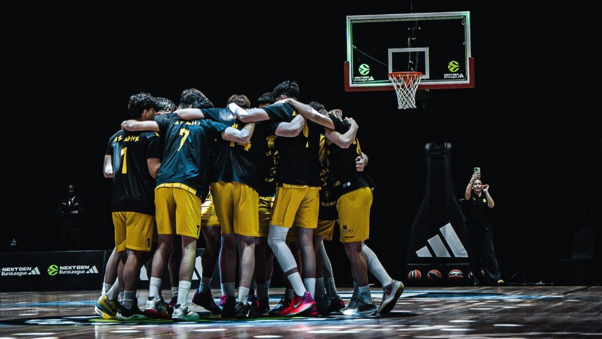 Φεύγει από το Άμπου Ντάμπι με πτήση τσάρτερ η ομάδα Κ18 του Άρη