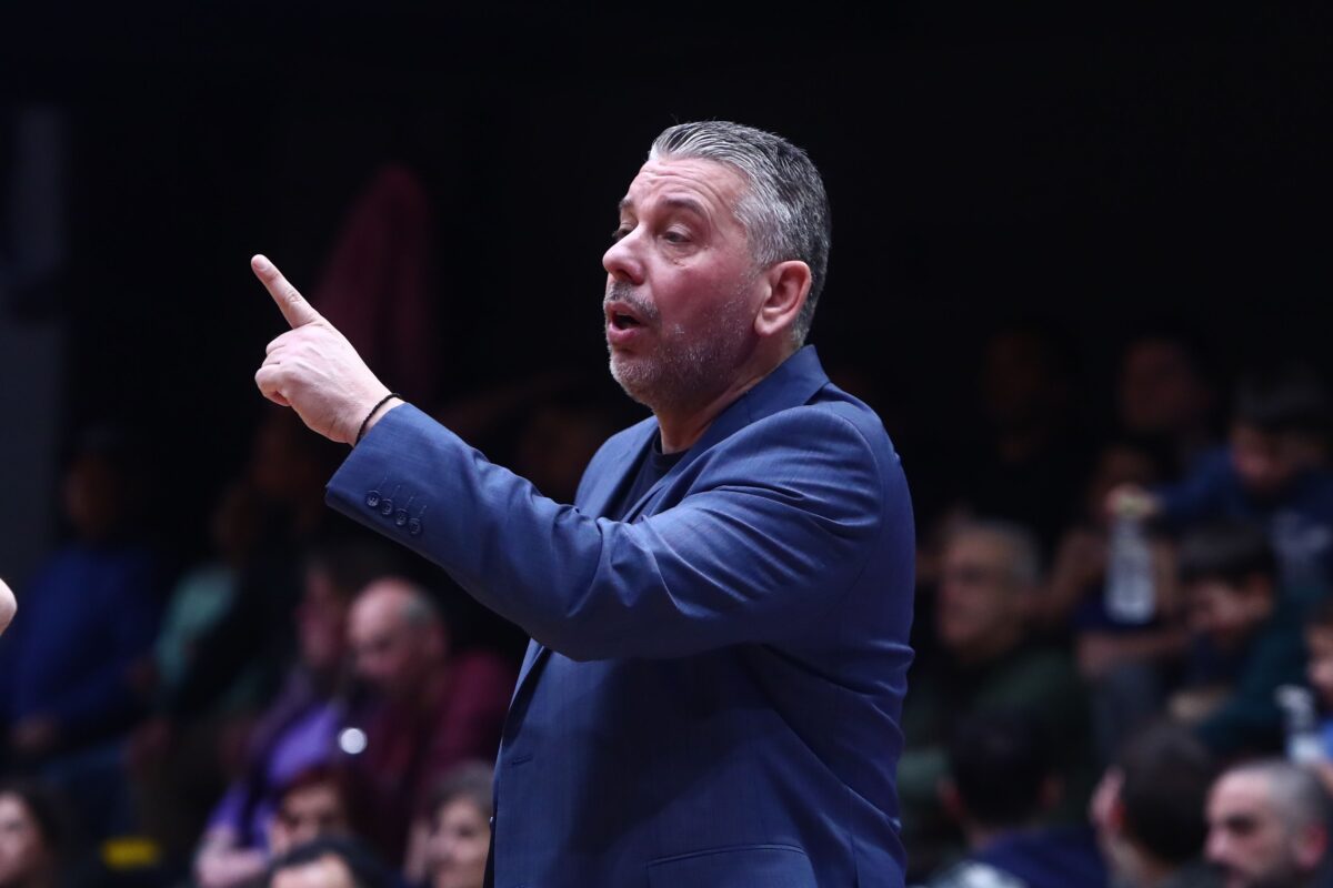 Ξέσπασμα Παπαθεοδώρου με πειστήρια: «Δεν μπορείτε να υποτιμάτε τη νοημοσύνη μας, δικαιοσύνη!» (vids)