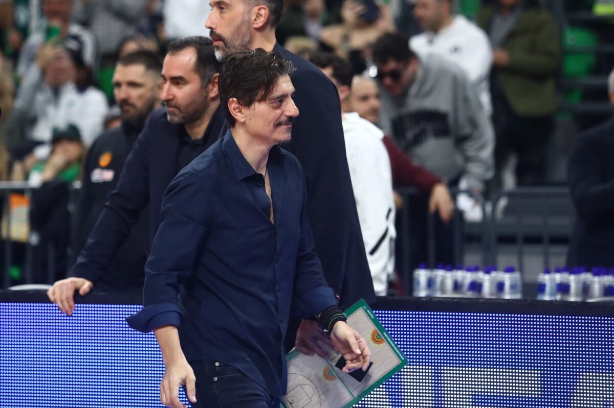 Το Πρωταπριλιάτικο του Γιαννακόπουλου: «32 αγωνιστικές στον Ναν, τρεις φορές να πει συγγνώμη ο Ντόρσεϊ»