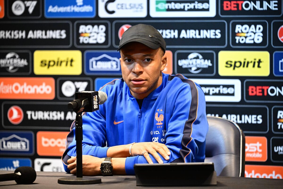 Εμπαπέ: «Δεν μπορώ να φανταστώ Μουντιάλ χωρίς τον Νεϊμάρ»