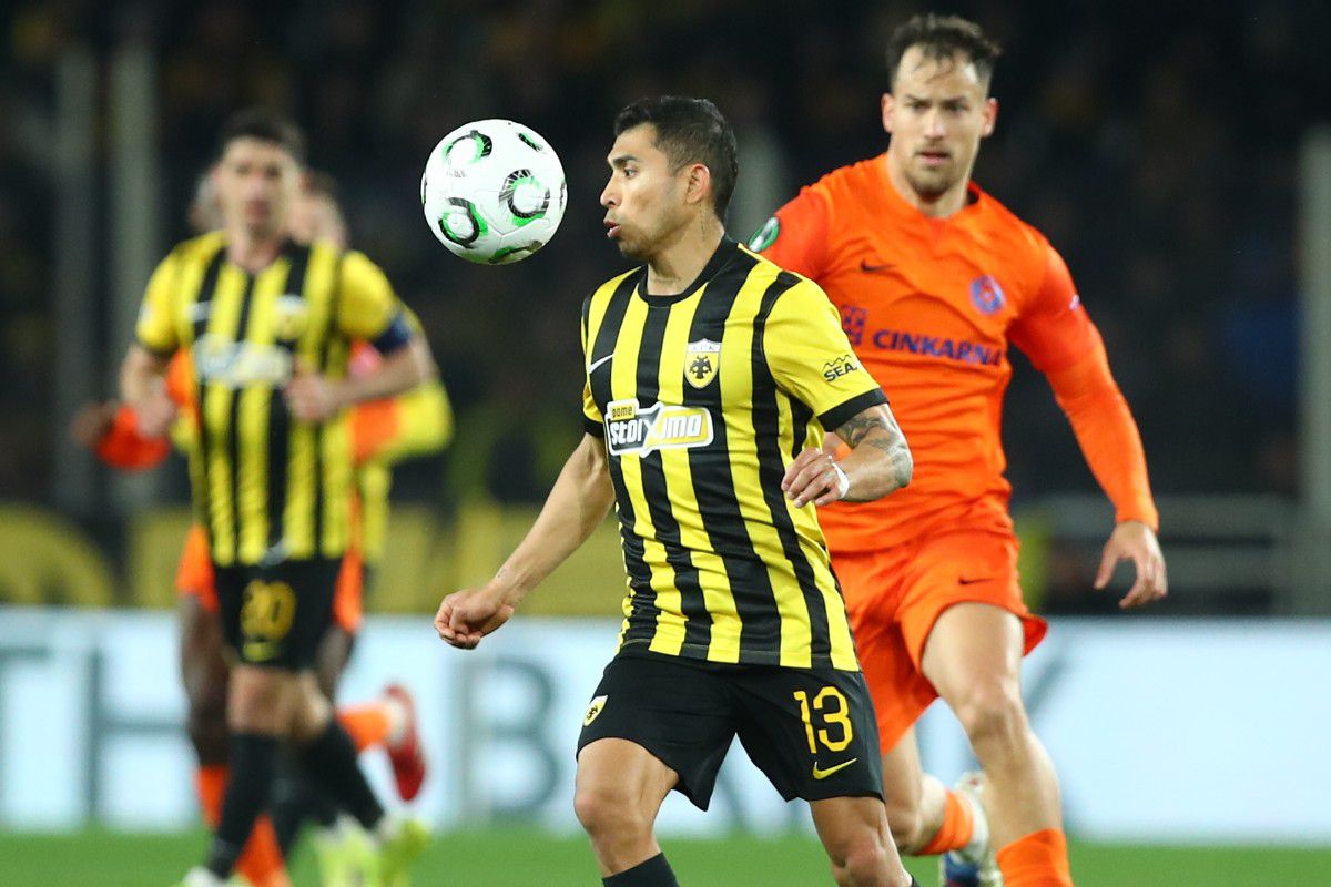 Ξενέρωσε τον κόσμο της, αλλά πέρασε στα προημιτελικά η ΑΕΚ