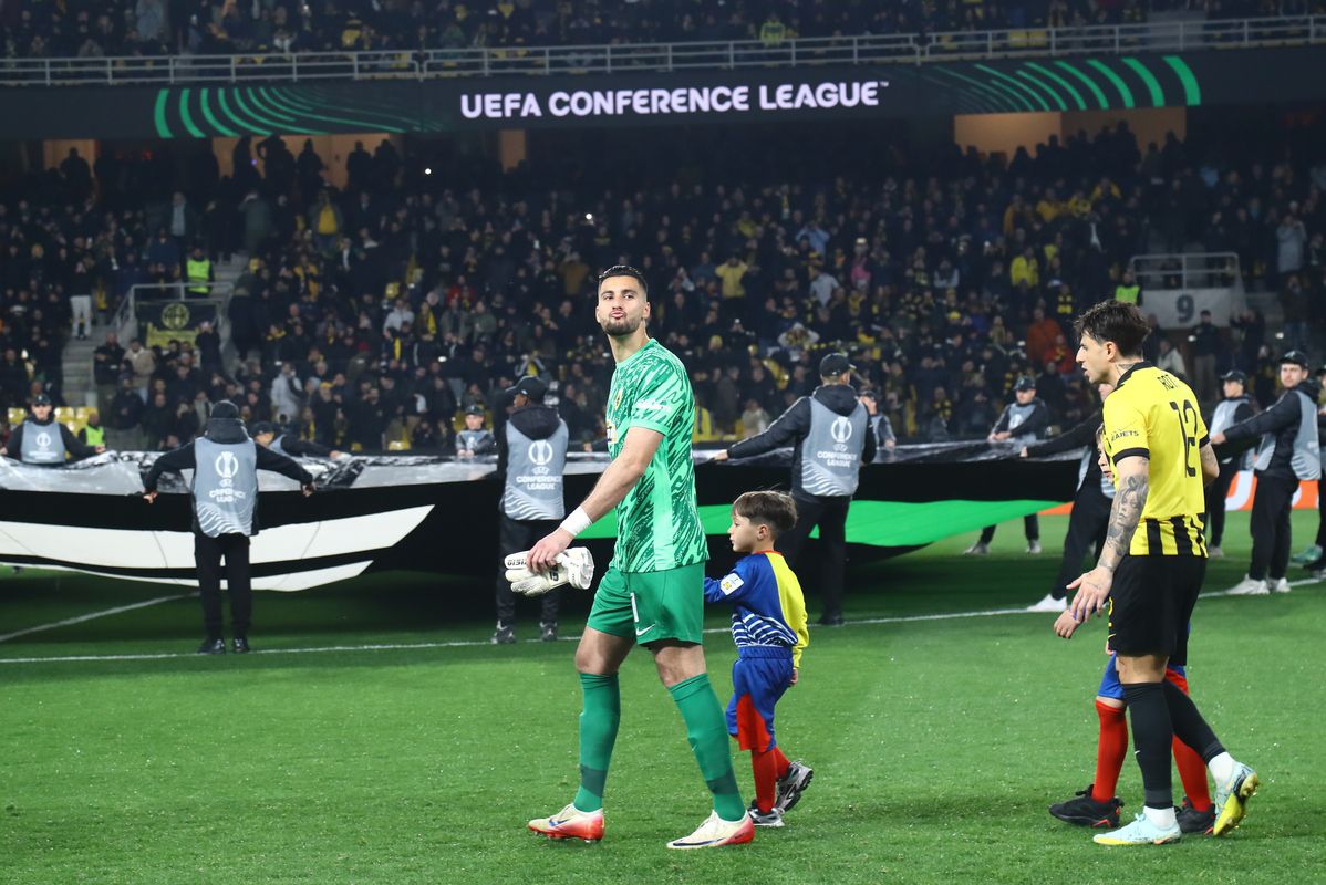 Αποδοκιμασίες και στο φινάλε του ΑΕΚ – Τσέλιε