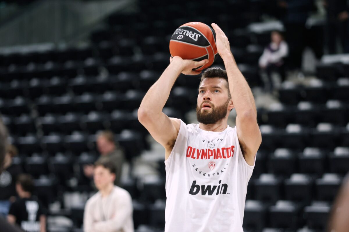 «Καυτός» Πίτερς δεν έχασε τρίποντο στο πρώτο δεκάλεπτο κόντρα στην Παρί – Το ρεκόρ που έκανε!