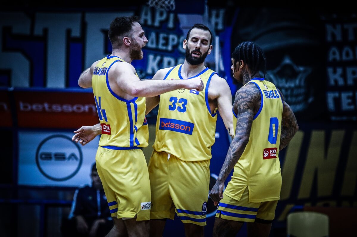 Η πτήση (του Περιστερίου) και η πτώση (του Πανιώνιου)