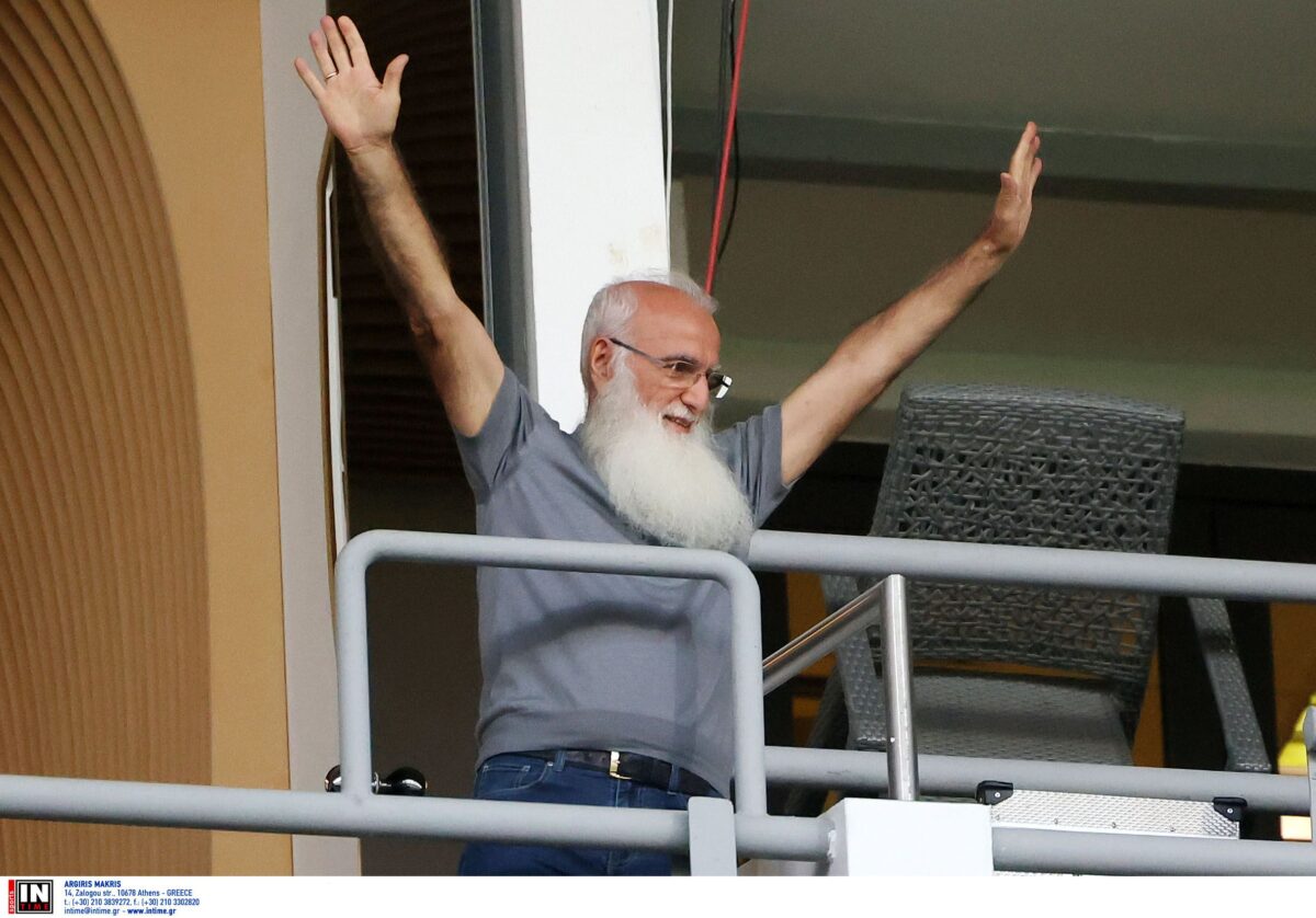 Αποθεώθηκε ο Ιβάν Σαββίδης στην Τούμπα πριν το ΠΑΟΚ – Βόλφσμπεργκερ (video)