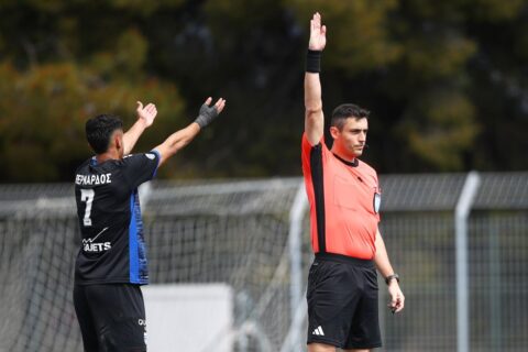 To απίστευτο περιστατικό στη Super League 2 που καθυστέρησε το Αιγάλεω – Ελλάς Σύρου