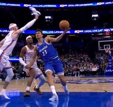 Απίστευτη φάση στο NBA με πρωταγωνιστή τον Καρούσο και το… παπούτσι του! (vid)