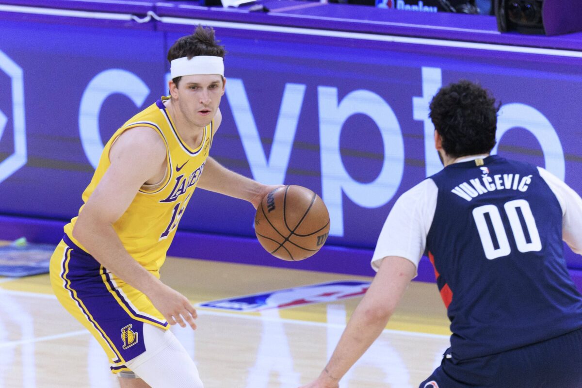 Χωρίς Ριβς και Ντόντσιτς στην τελική ευθεία οι Λέικερς