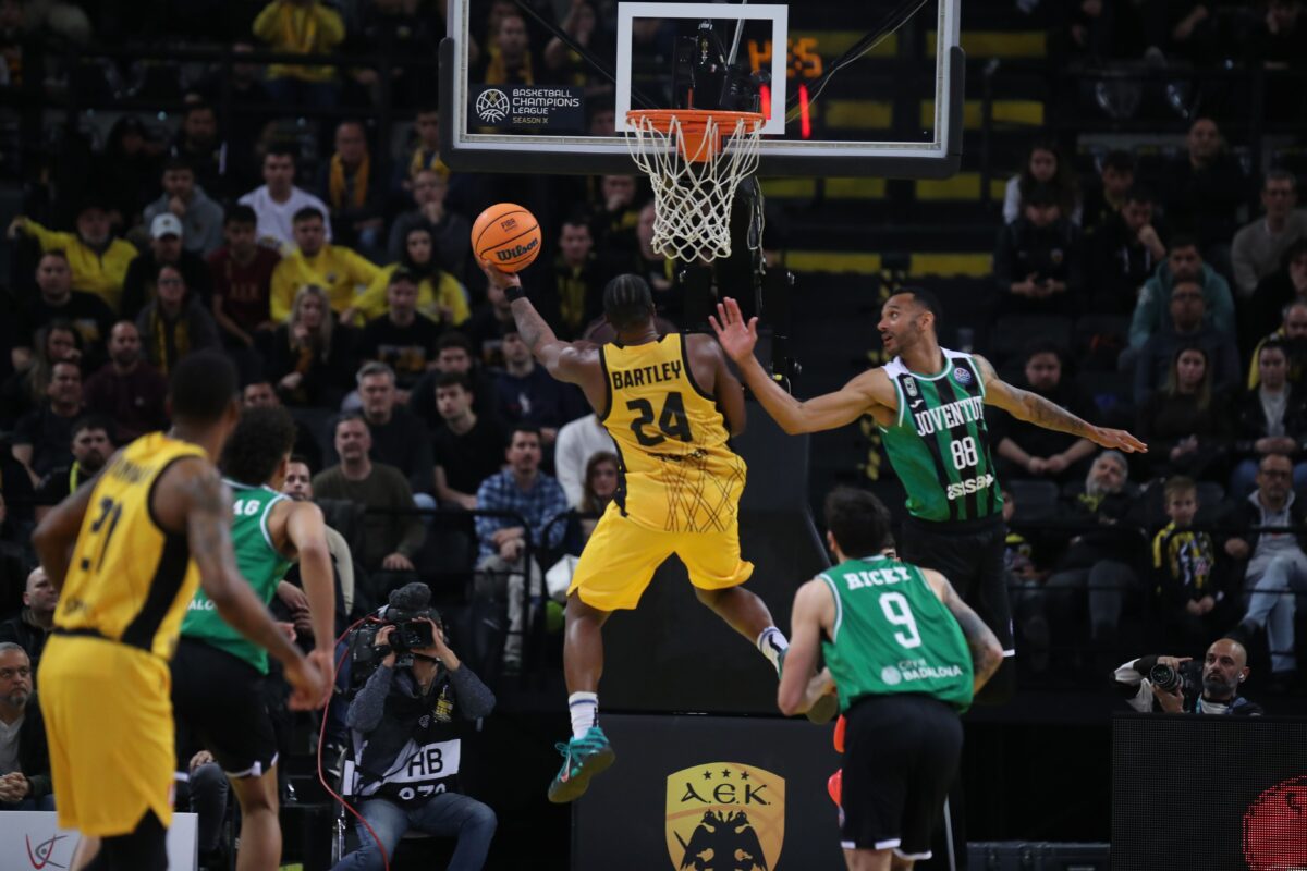 Πού θα δείτε τον «τελικό» της ΑΕΚ κόντρα στην Μπανταλόνα