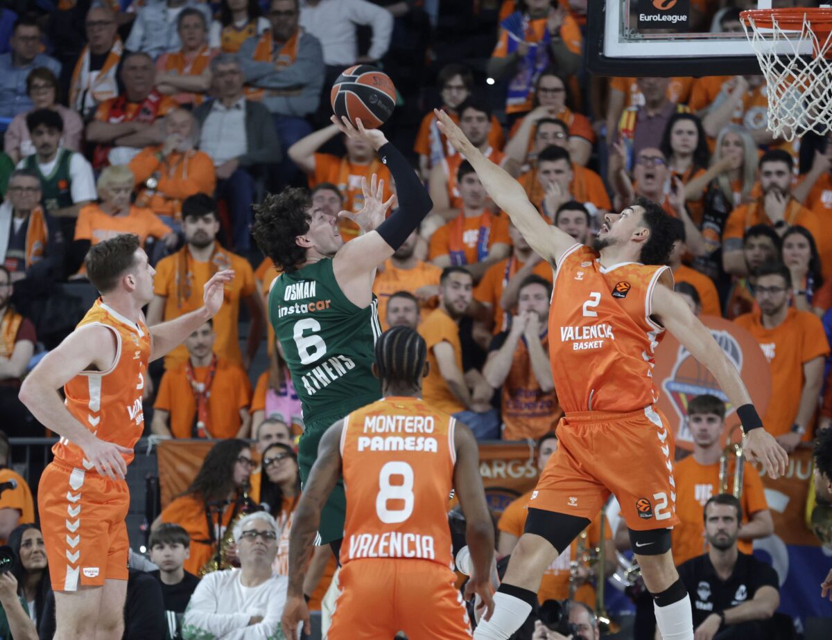 Ο Παναθηναϊκός δεν έπαιξε άμυνα στη Βαλένθια και μένει οριστικά εκτός τετράδας