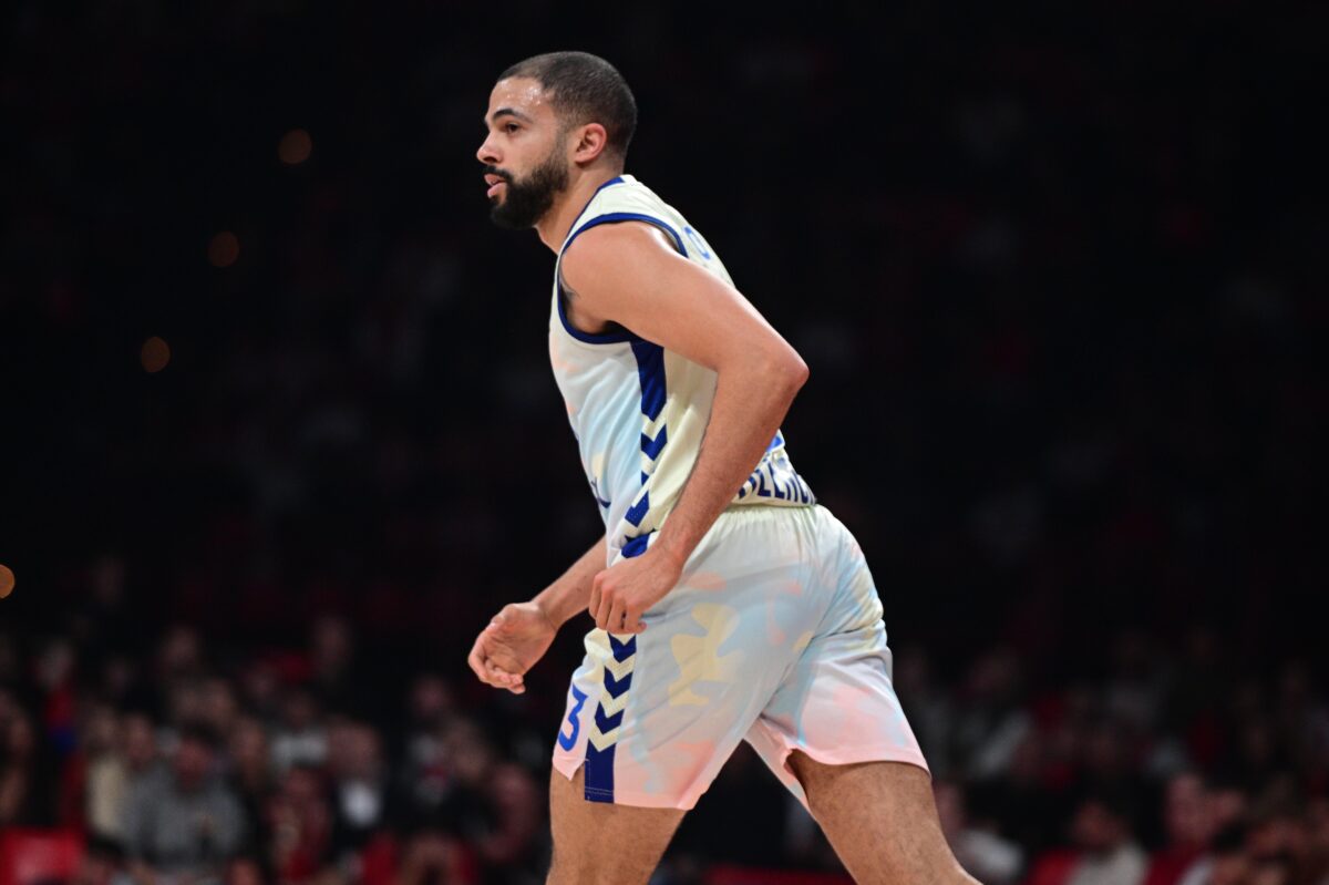 «Δεν είναι στα πλάνα της Βαλένθια ο Τόμπσον – Ενδιαφέρον από την Αρμάνι Μιλάνο»