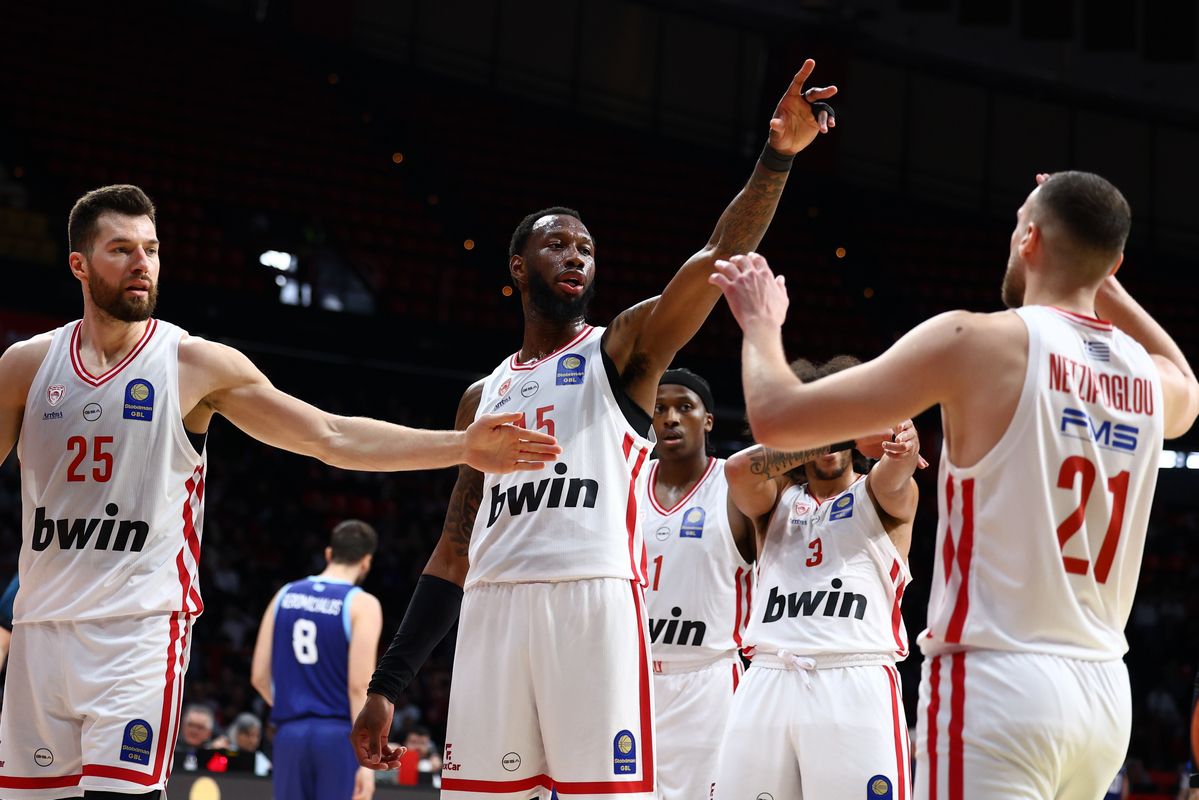 «Εκατοστάρα» στο ΣΕΦ με σούπερ Νετζήπογλου και Νιλικίνα (vid)