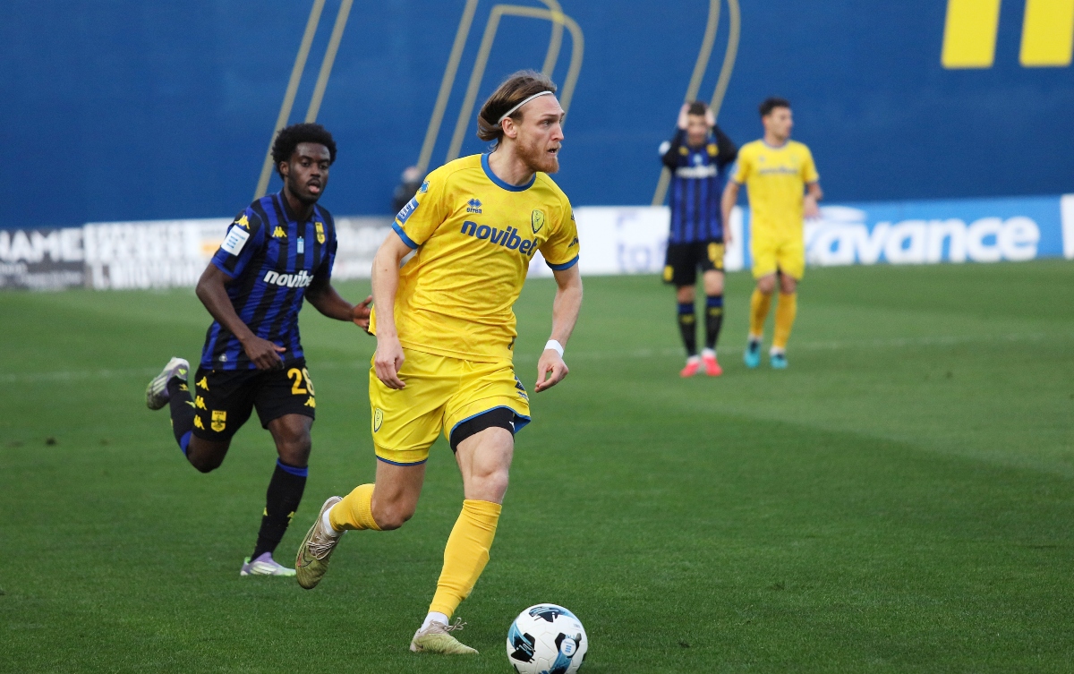 Με Σμυρλή, Γκράναθ ο Παναιτωλικός κόντρα στον Πανσερραϊκό