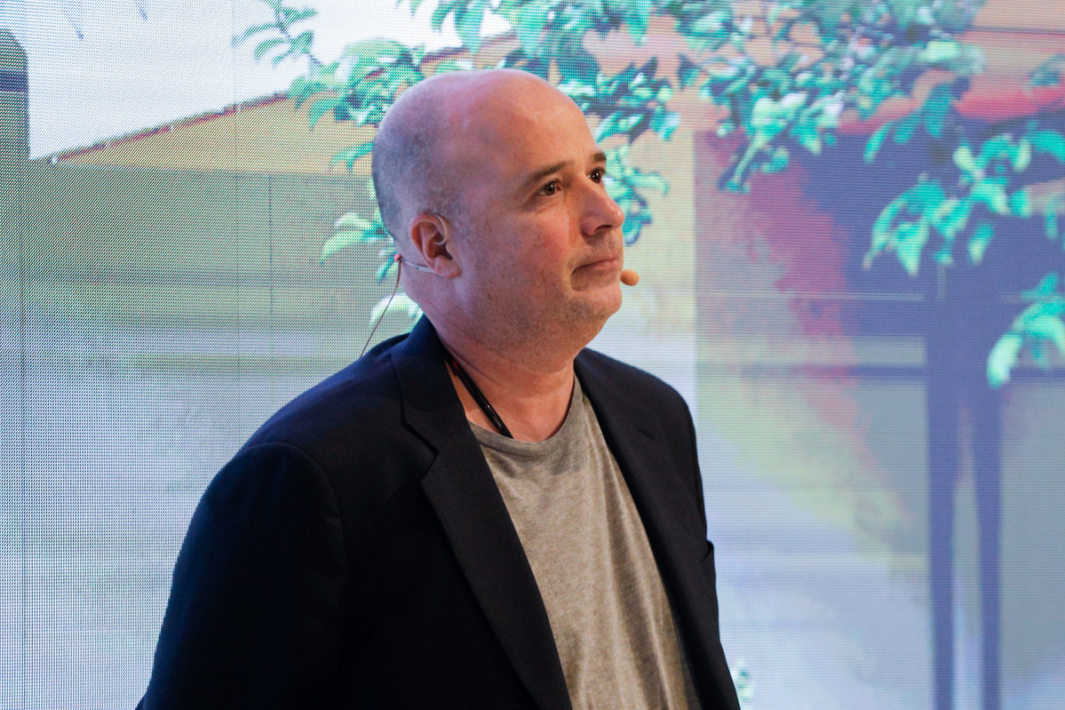 Ο Έλληνας φιλάνθρωπος που επενδύει ξανά στη Λιντς Γιουνάιτεντ