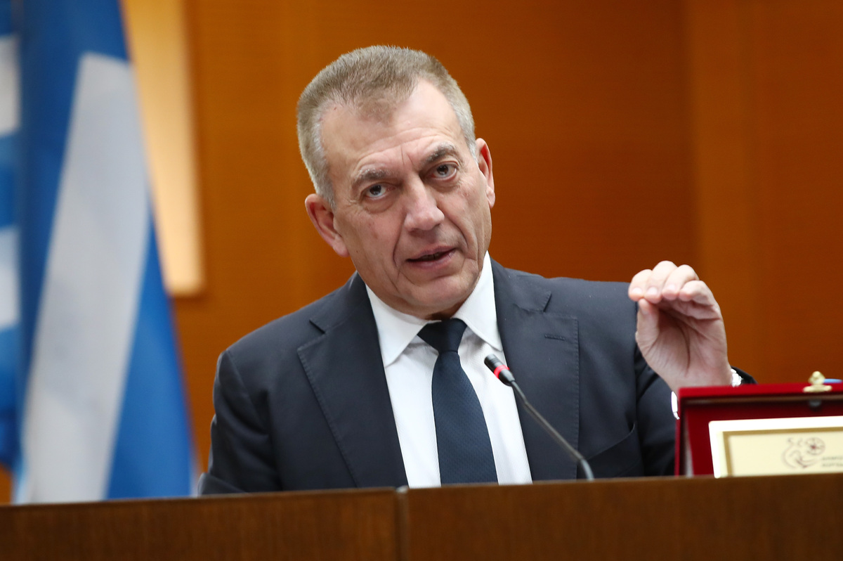 «Stop» και από τον Βρούτση για φιλοξενούμενους οπαδούς στα ντέρμπι του Ολυμπιακού με τον ΠΑΟΚ