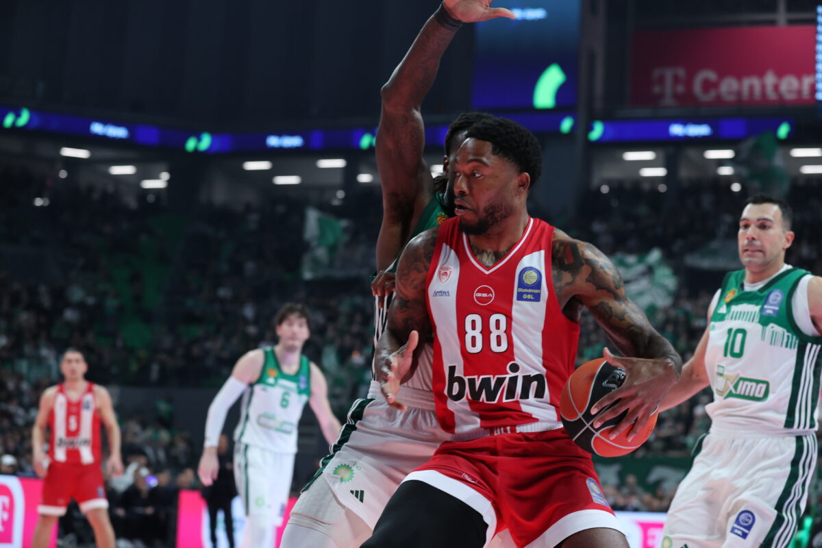 Αυτή είναι η «καμπάνα» στον Τζόουνς για τη χειρονομία του στο ντέρμπι