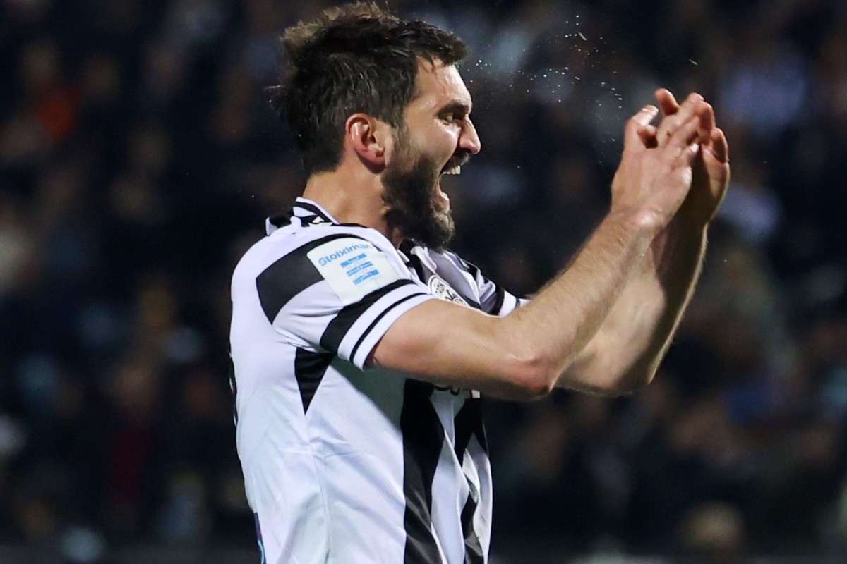 Ο πατέρας του Οζντόεφ απαντά για το νέο συμβόλαιο με τον ΠΑΟΚ