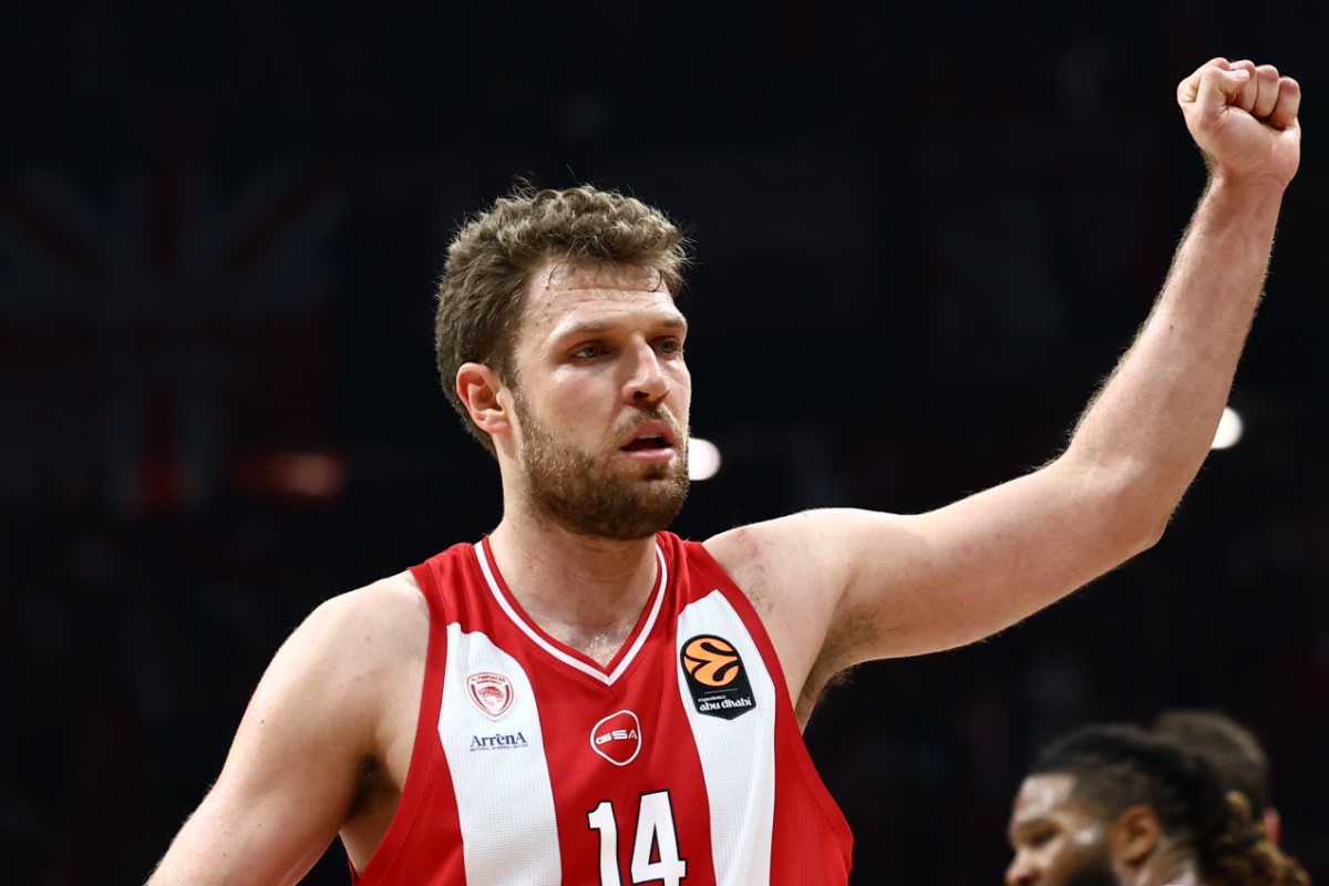 Οι προβλέψεις του Βεζένκοφ για το Final Four του 2026