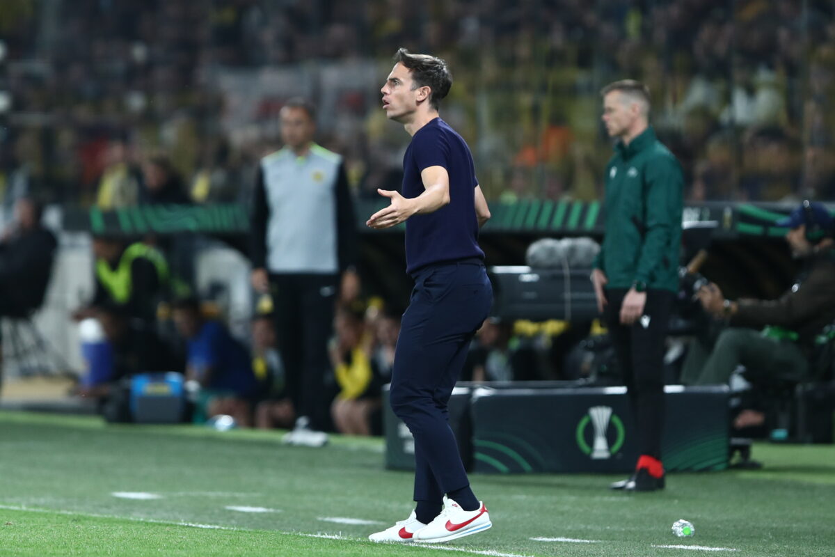 Το παραδέχτηκε και ο προπονητής της Ράγιο Βαγιεκάνο: «Η ΑΕΚ έπρεπε να περάσει»