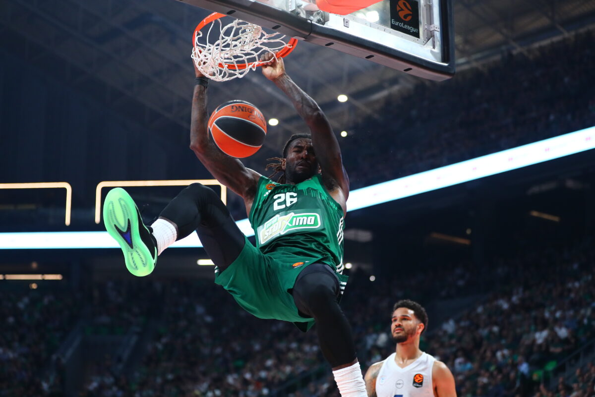 Ο Παναθηναϊκός έκανε το καθήκον του απέναντι στην Εφές αλλά η νίκη της Ζαλγκίρις το έστειλε στα Play-In