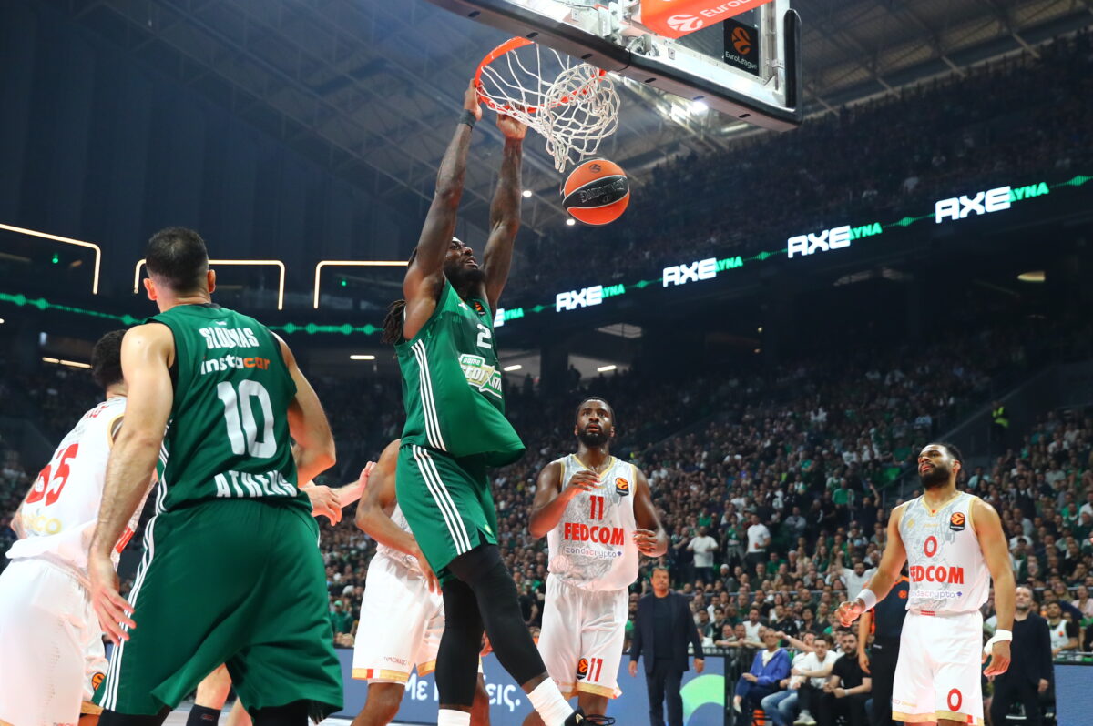 Εντυπωσιακή συνεργασία Χουάντσο – Λεσόρ και κάρφωμα που «γκρέμισε» την μπασκέτα