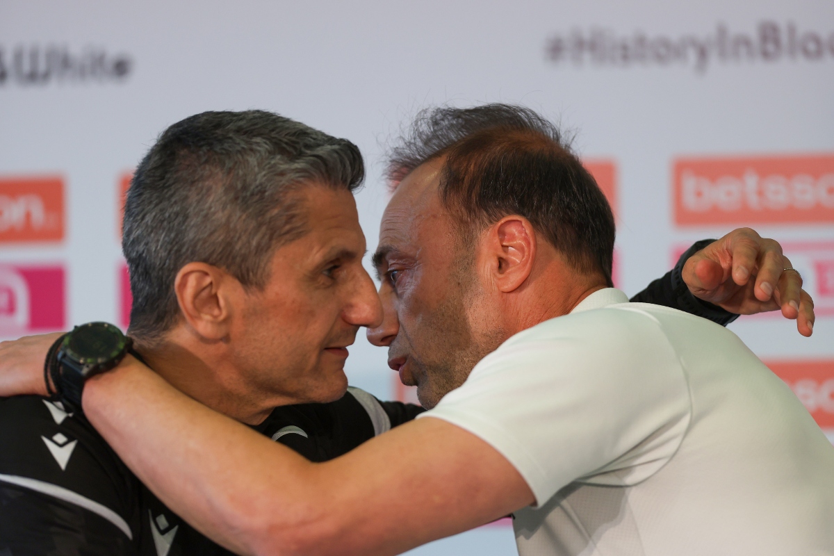 Η αγκαλιά των Λουτσέσκου-Κόντη ενόψει του τελικού (pic)