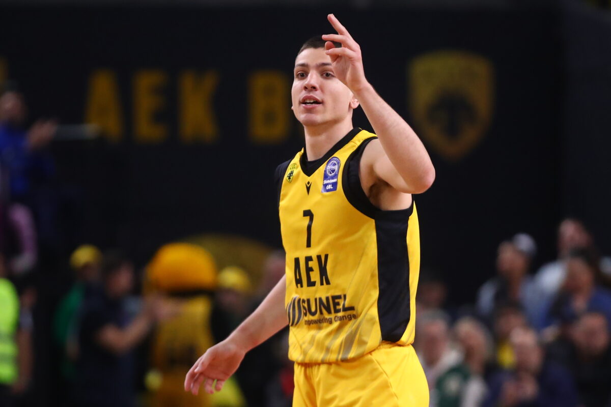 Φλιώνης στο Sportal: «Είμαστε πεινασμένοι, πάμε στη Μπανταλόνα με μία αποστολή» (vid)