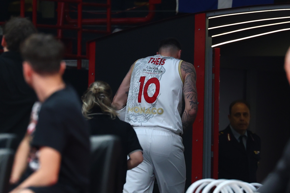 Στα αποδυτήρια ο Τάις – Με 9 παίκτες συνεχίζει η Μονακό στο Game 2