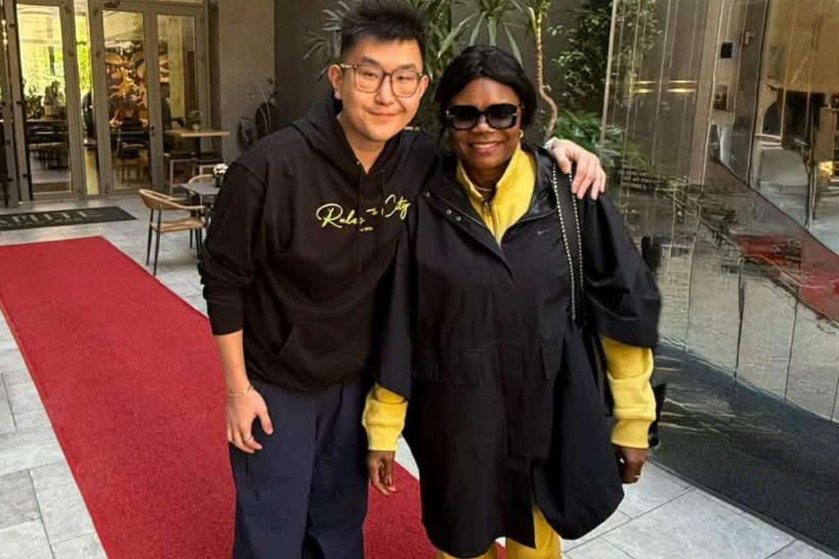 Η συνάντηση της Βερόνικα Αντετοκούνμπο και Σιάο (pic)