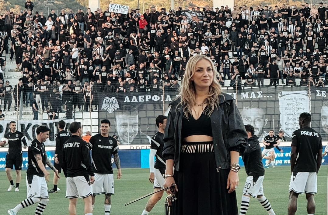 Συγκινεί η λυράρισσα που έπαιξε στον τελικό – Ποια είναι η Γεωργία Νταγάκη