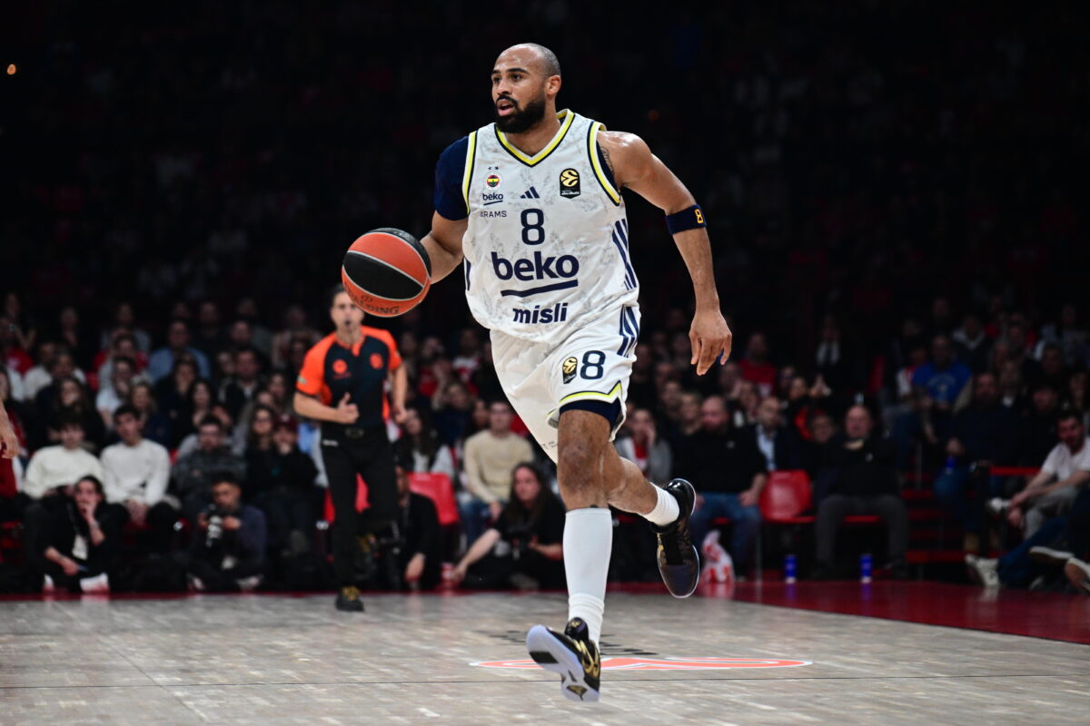 Χόρτον-Τάκερ: «Δεν είμαι σαν τους ξεροκέφαλους παίκτες στην Ευρώπη που μιλάνε πολύ»