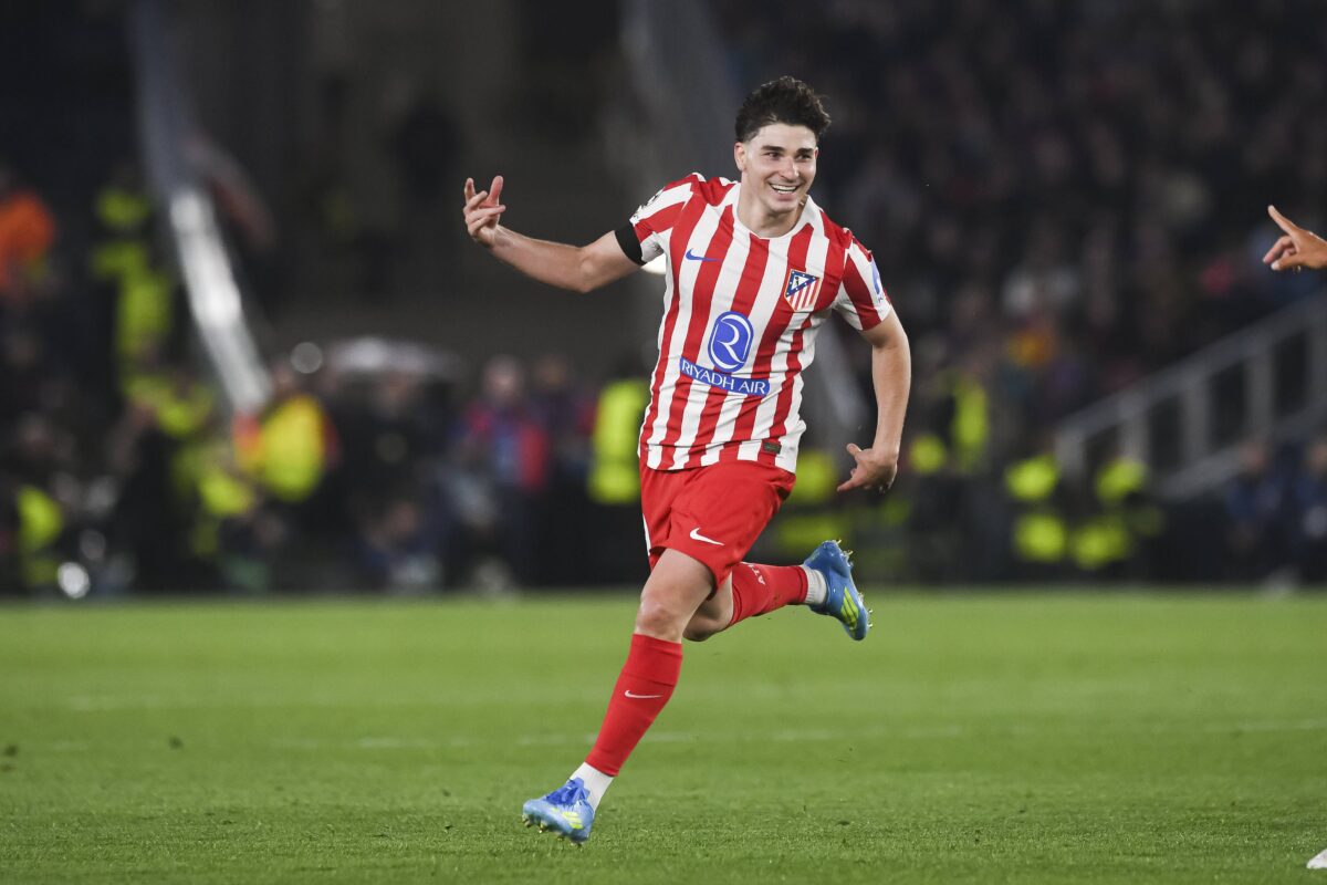 Χούλιαν Άλβαρεζ