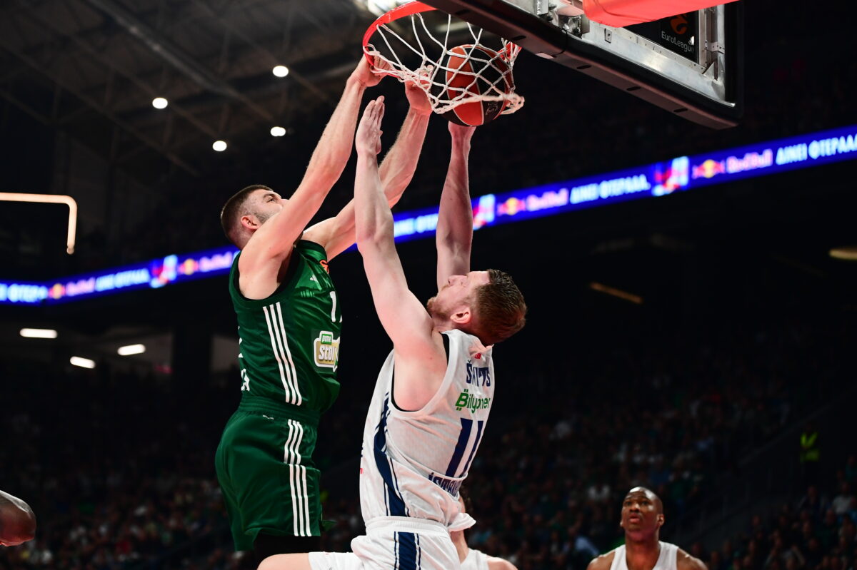 Το poster κάρφωμα του Ρογκαβόπουλου στην κορυφή του Top 10 της 38ης αγωνιστικής! (vid)