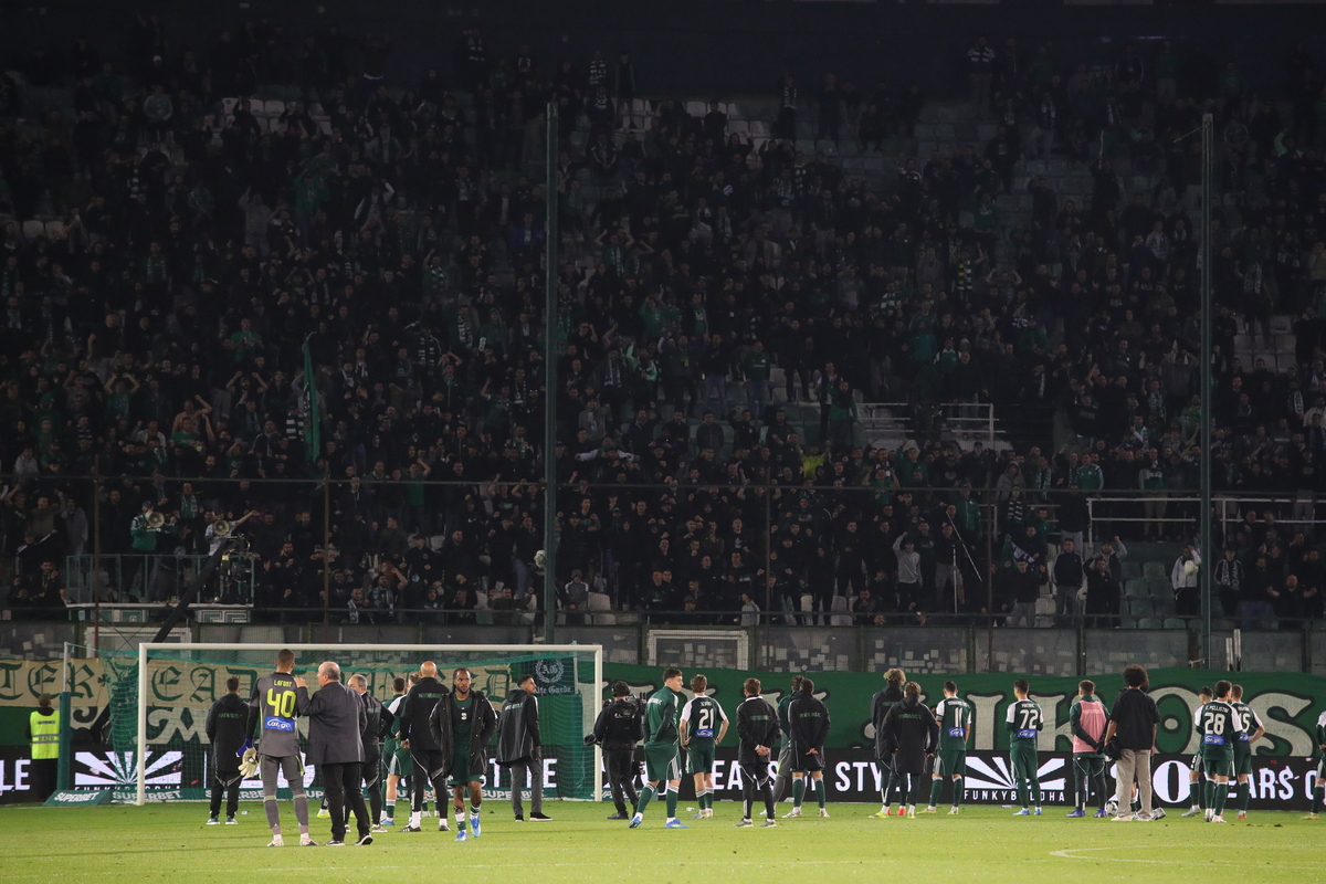 Λιποθυμικό επεισόδιο οπαδού στο ντέρμπι Παναθηναϊκός – Ολυμπιακός