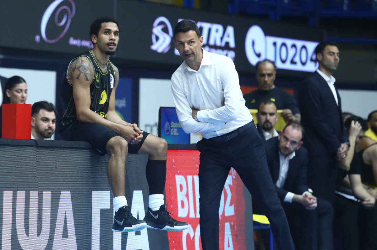 Μίλιτσιτς: «Υπάρχει μια πολύ δύσκολη ιατρική κατάσταση στην ομάδα μας»