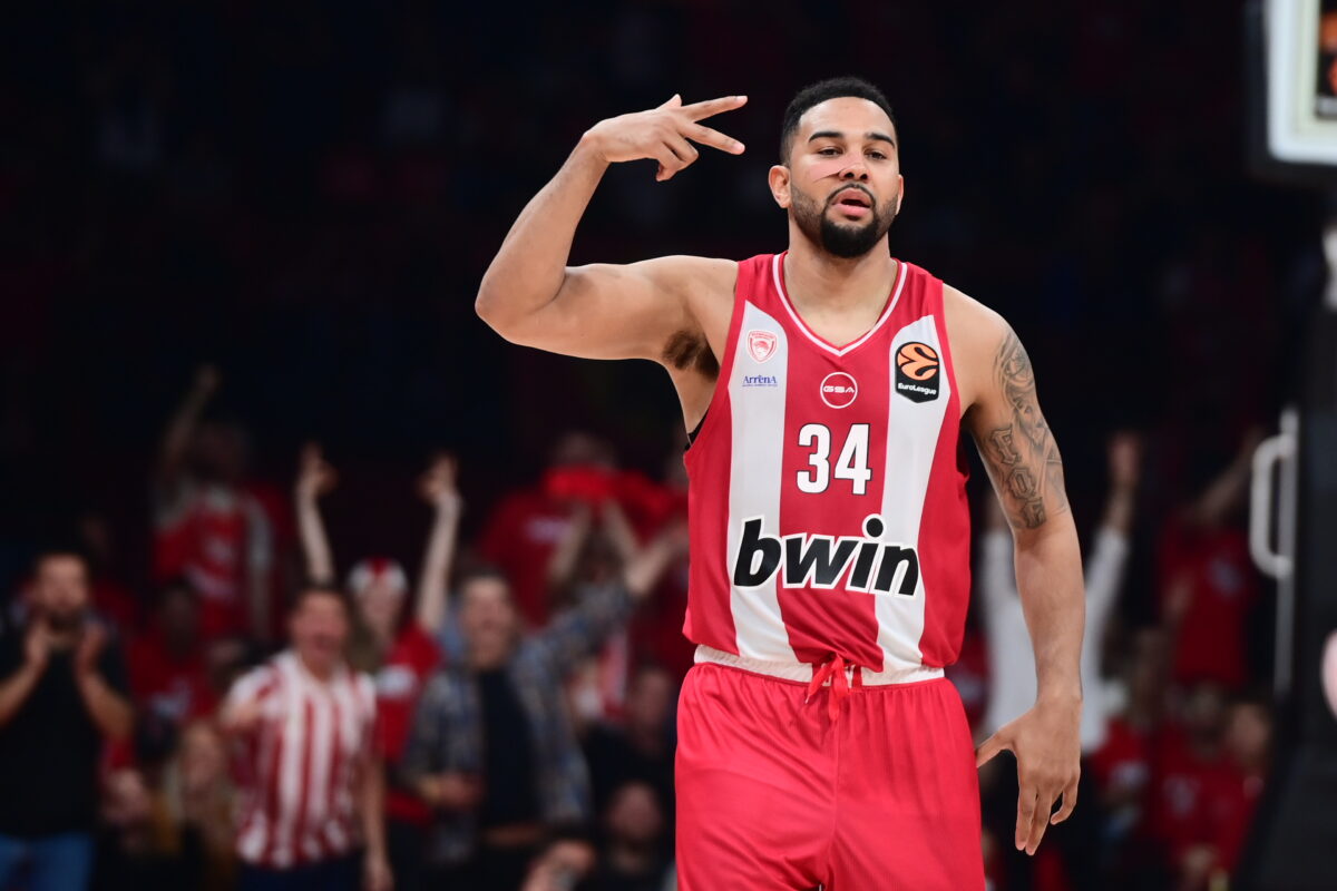 Ο Τζόσεφ όχι απλώς κάνει για τον Ολυμπιακό αλλά έχει και σημαντικό ρόλο!