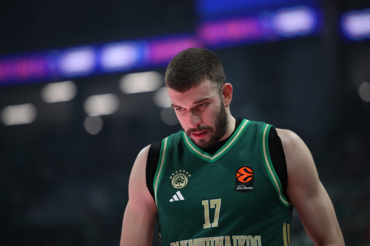 Επέστρεψαν Ρογκαβόπουλος και Τολιόπουλος, ατομικό ο Σαμοντούροβ εν όψει Παναθηναϊκός – Εφές