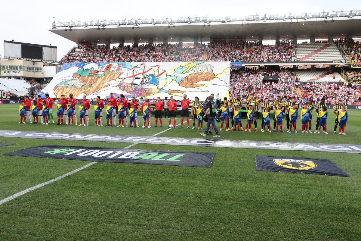 Ενός λεπτού σιγή στο Ράγιο Βαγιεκάνο – ΑΕΚ στη μνήμη του Μιρτσέα Λουτσέσκου