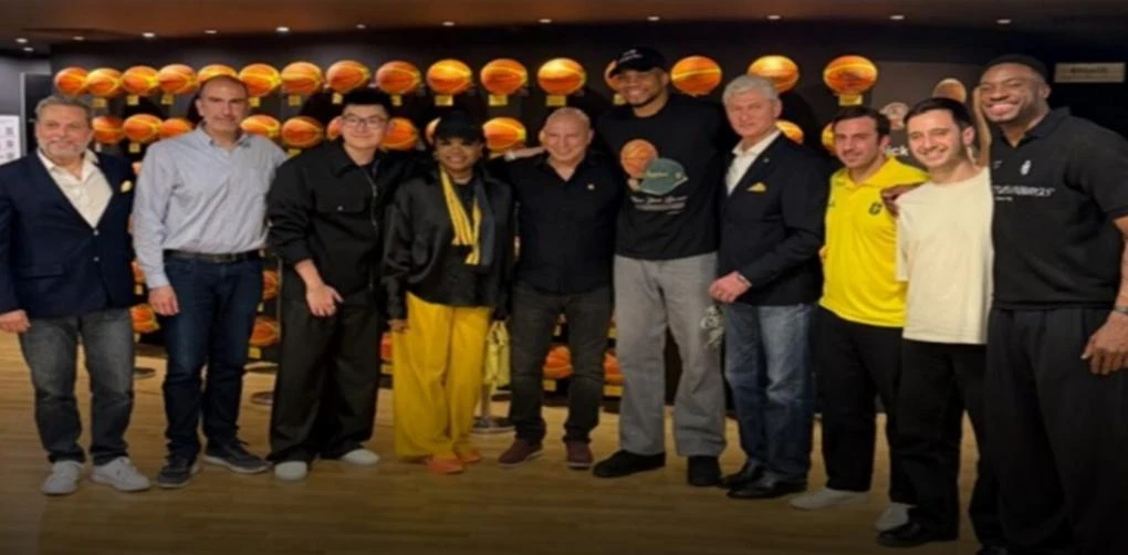 Συνάντηση Γκάλη – Αντετοκούνμπο στο μουσείο τoυ Άρη Betsson (pic)