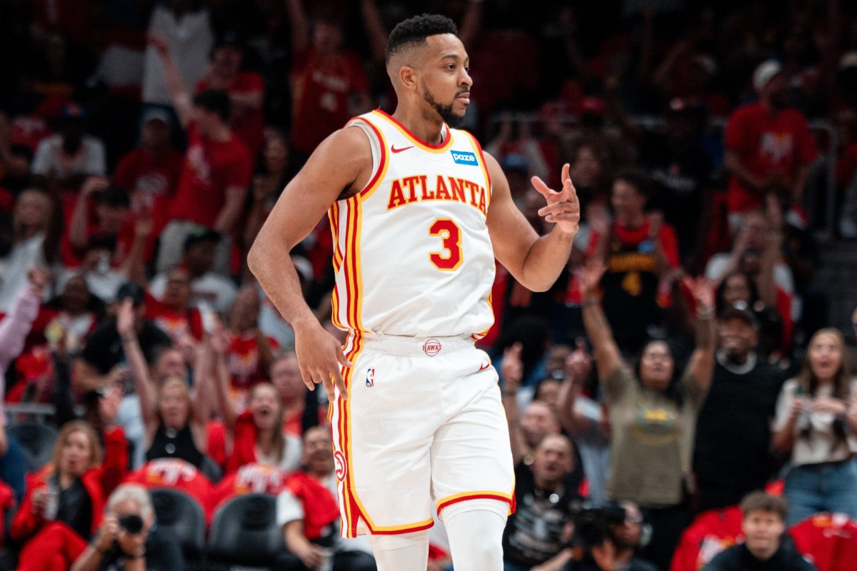 Οι Χοκς πήραν τη ματσάρα και το προβάδισμα κόντρα στους Νικς