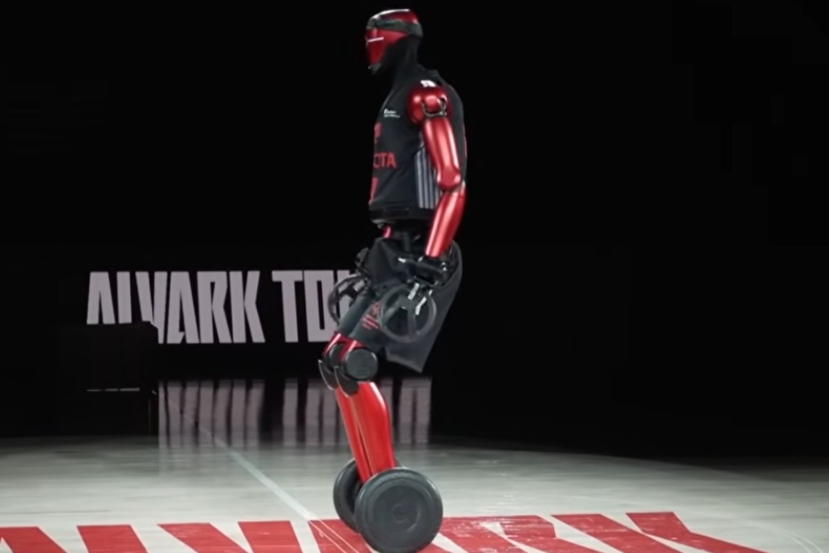 CUE7: Ο εντυπωσιακός AI μπασκετμπολίστας της Toyota με ύψος 2,19 μέτρα (vid)