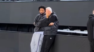 Ο Ανγκολά επισκέφθηκε τα παλιά του λημέρια και τα είπε με τον Σάκοτα (vid)